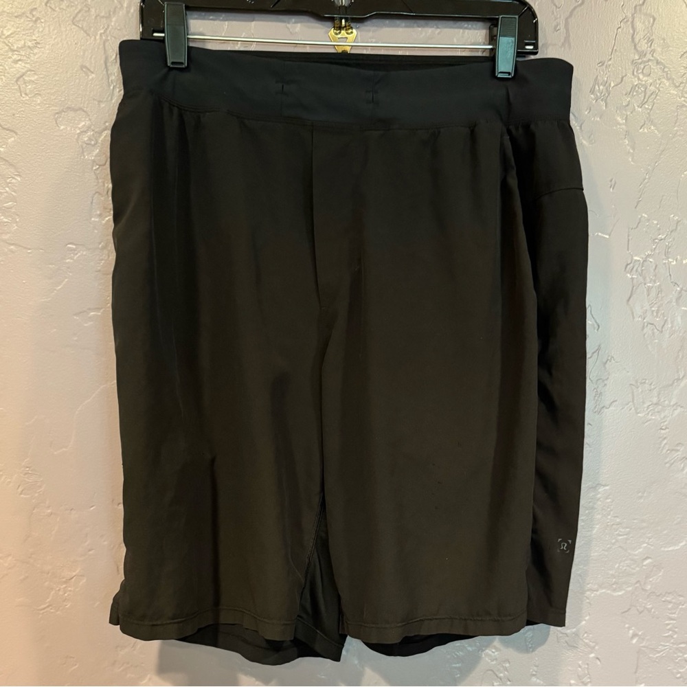 lululemon athletica Black Lined Athletic Shorts - L